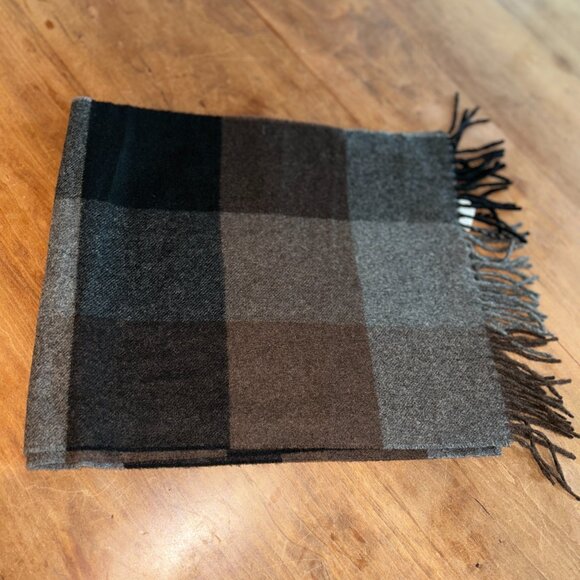 Jos. A. Bank Grey Cashmere Scarf, NWT - Picture 1 of 4